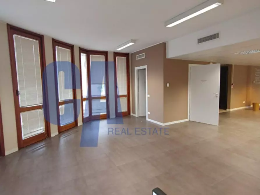 Immagine 7 di Ufficio in affitto  in VIA PAGANO MARIO a Milano