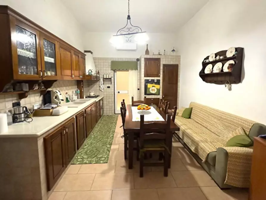 Immagine 3 di Casa indipendente in vendita  in Via Regina Margherita, 126, Montemesola TA, Italia a Taranto