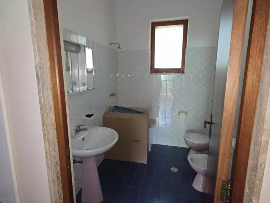 Immagine 6 di Villa in vendita  a Andria