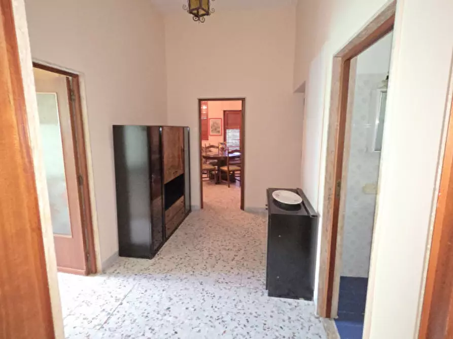 Immagine 7 di Villa in vendita  a Andria