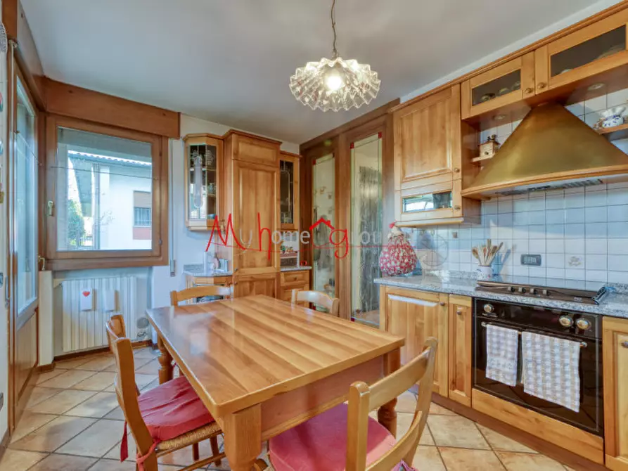 Immagine 5 di Villa in vendita  in via Campania a Rubano