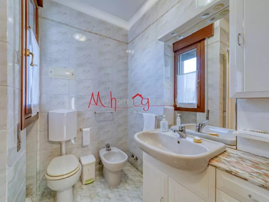 Immagine 9 di Villa in vendita  in via Campania a Rubano