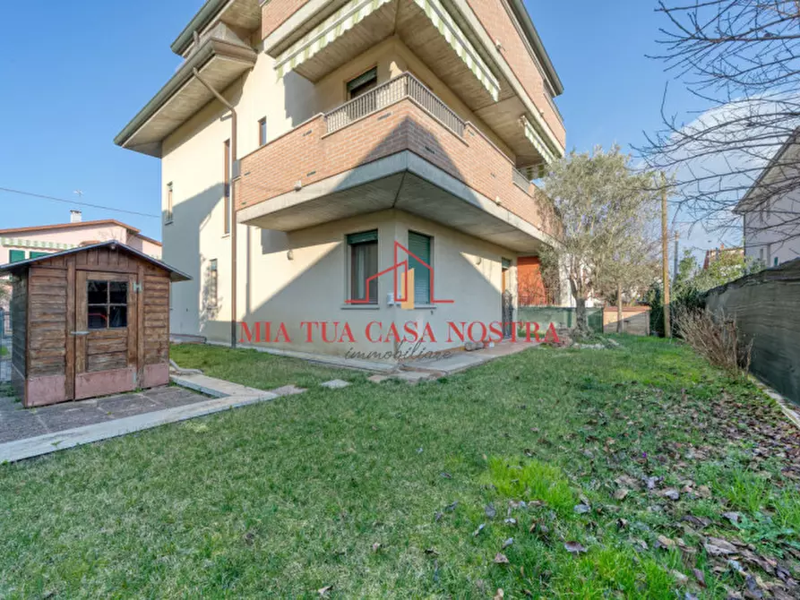 Immagine 30 di Villa in vendita  in via Campania a Rubano