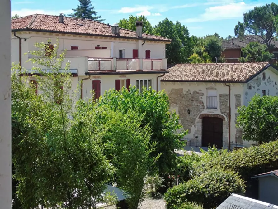Immagine 1 di Hotel in vendita  in Via Milano 48 a Peschiera Del Garda