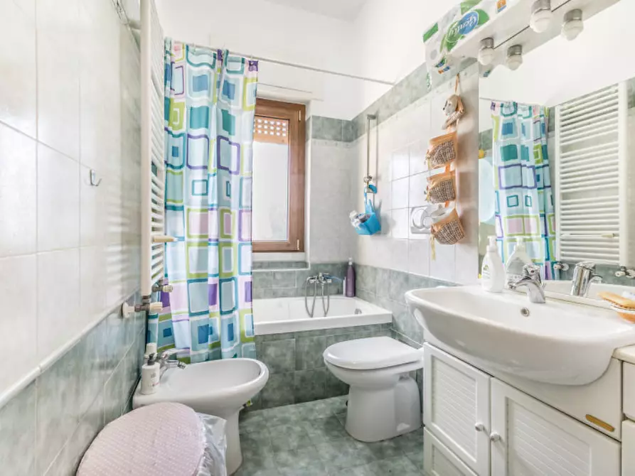 Immagine 15 di Appartamento in vendita  in Via Florinas 81 a Fiumicino