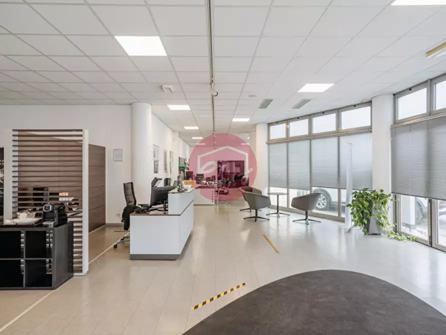 Immagine 3 di Capannone industriale in affitto  a Santarcangelo Di Romagna