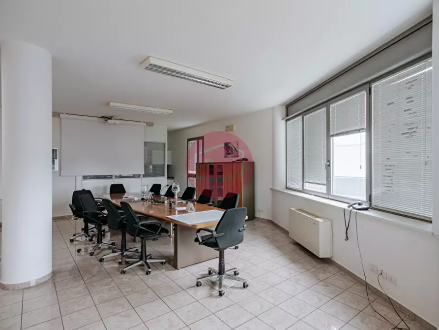 Immagine 8 di Capannone industriale in affitto  a Santarcangelo Di Romagna