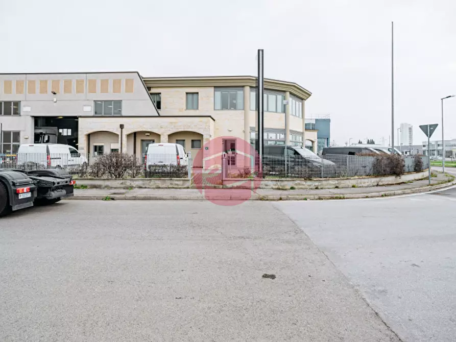 Immagine 13 di Capannone industriale in affitto  a Santarcangelo Di Romagna