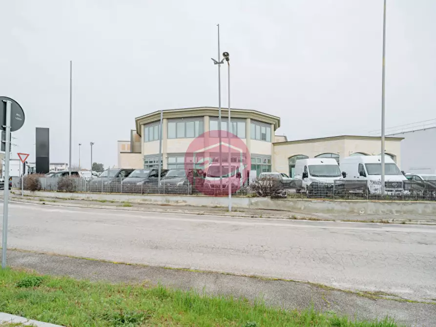 Immagine 14 di Capannone industriale in affitto  a Santarcangelo Di Romagna