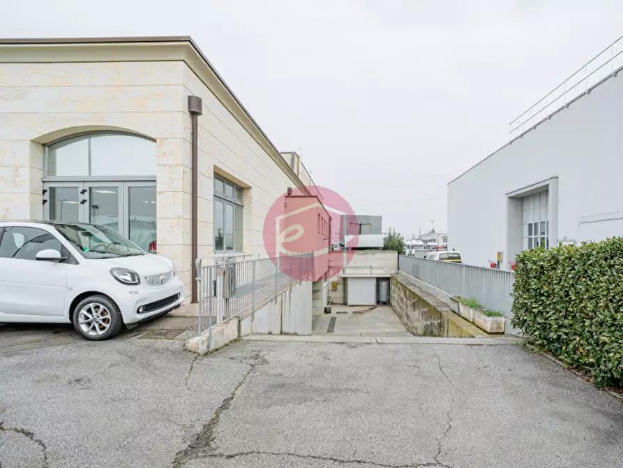 Immagine 16 di Capannone industriale in affitto  a Santarcangelo Di Romagna