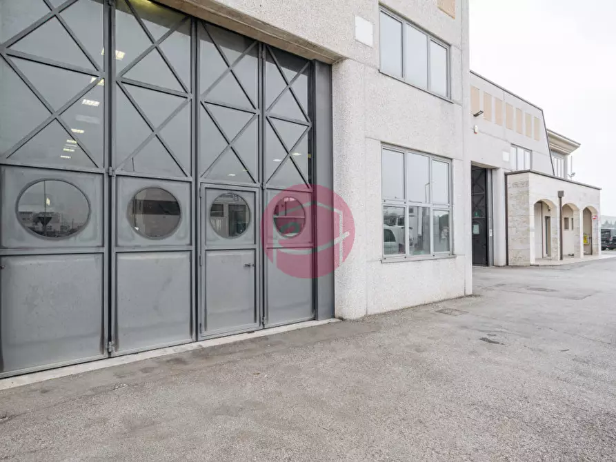 Immagine 21 di Capannone industriale in affitto  a Santarcangelo Di Romagna