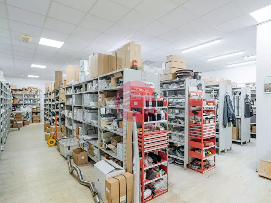 Immagine 27 di Capannone industriale in affitto  a Santarcangelo Di Romagna