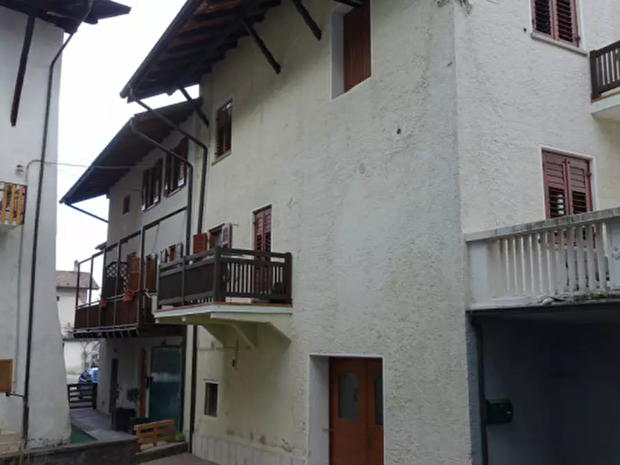 Immagine 33 di Villetta a schiera in vendita  in Sporminore, via Lovernatico a Sporminore