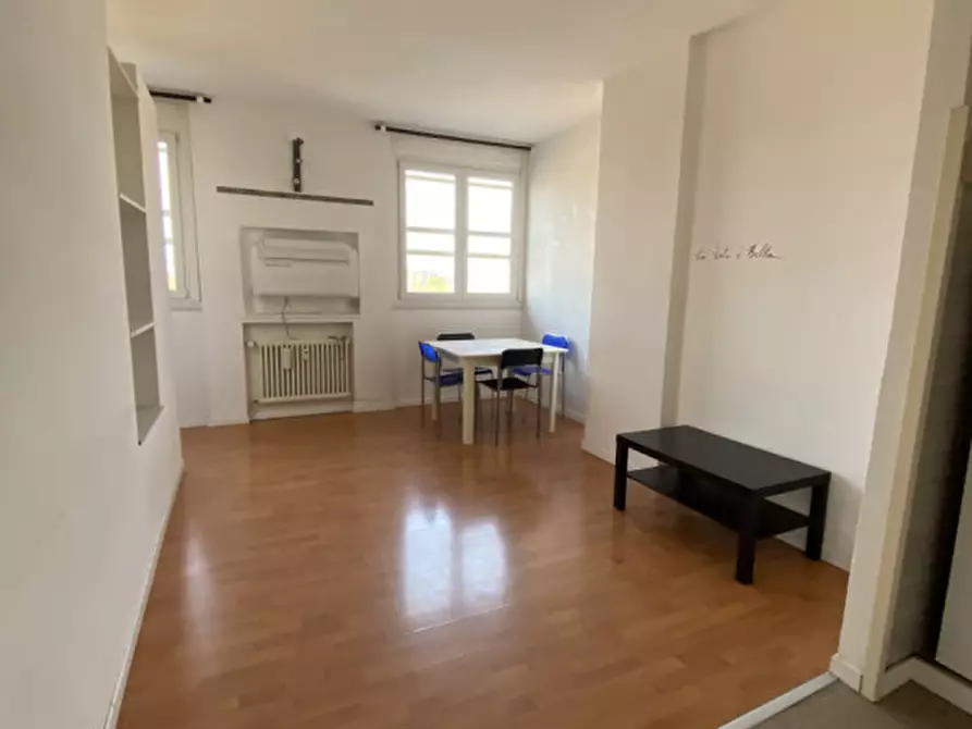 Immagine 3 di Appartamento in vendita  in Corso Giuseppe Garibaldi a Padova