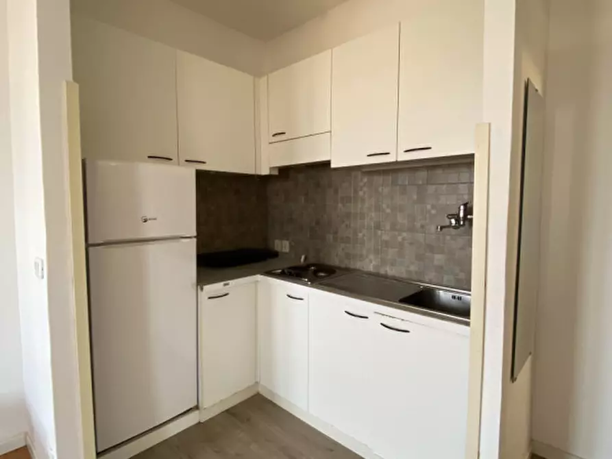 Immagine 5 di Appartamento in vendita  in Corso Giuseppe Garibaldi a Padova