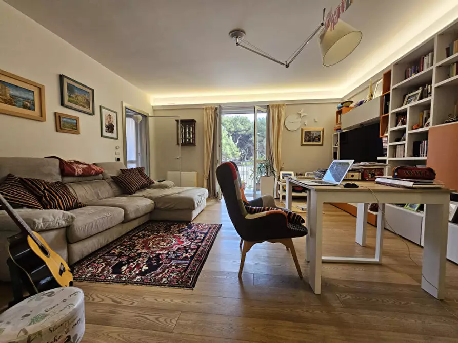 Immagine 1 di Appartamento in vendita  in Via Montenotte a Savona