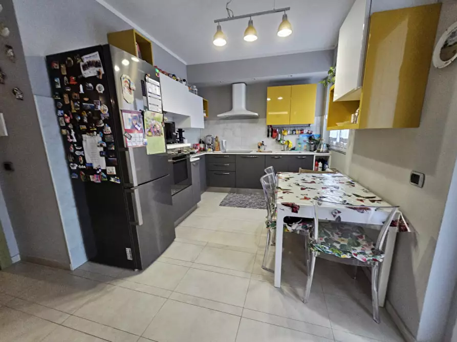 Immagine 10 di Appartamento in vendita  in Via Montenotte a Savona