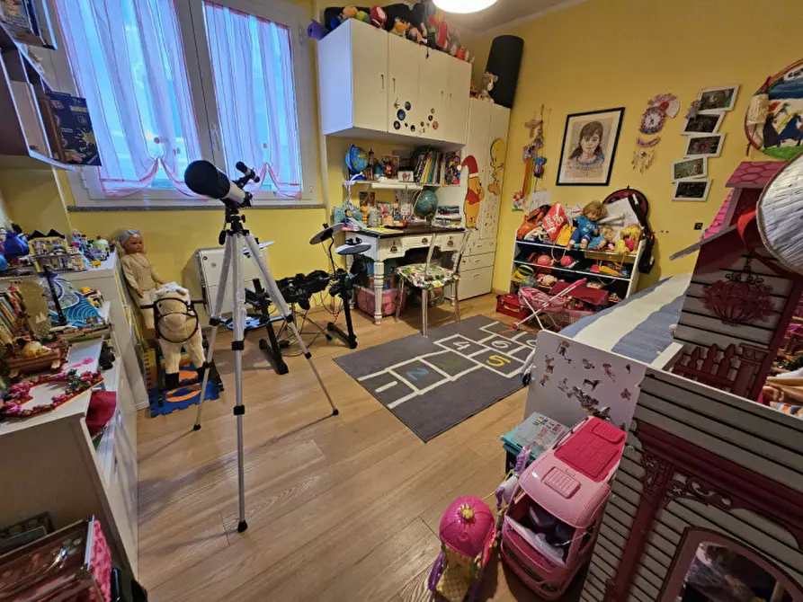 Immagine 15 di Appartamento in vendita  in Via Montenotte a Savona