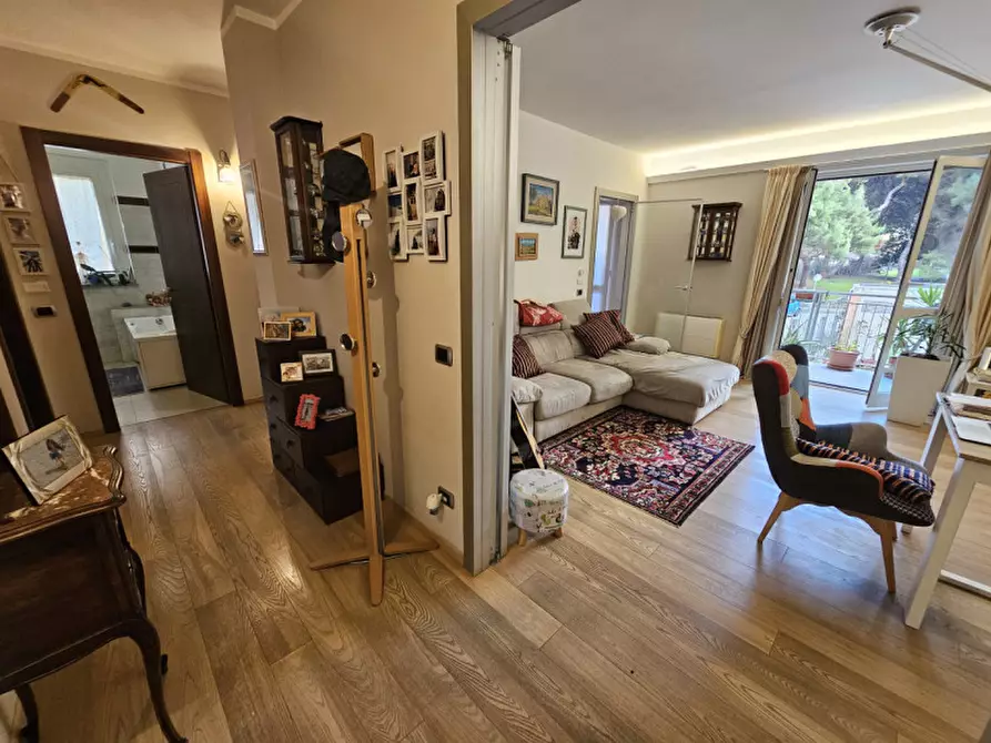 Immagine 20 di Appartamento in vendita  in Via Montenotte a Savona