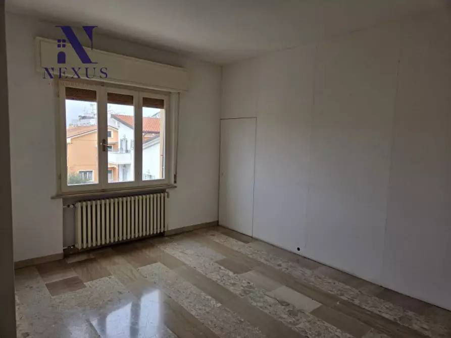 Immagine 5 di Appartamento in vendita  a Fano