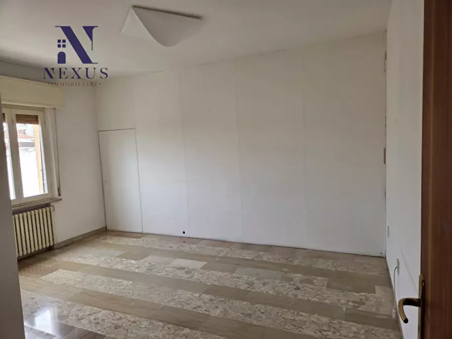 Immagine 6 di Appartamento in vendita  a Fano