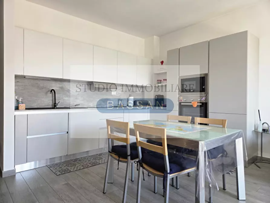 Immagine 5 di Appartamento in vendita  in Via Varesina 5 a Jerago Con Orago