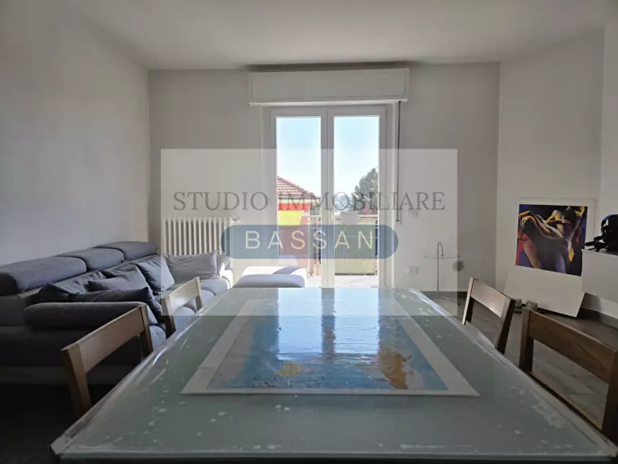 Immagine 9 di Appartamento in vendita  in Via Varesina 5 a Jerago Con Orago