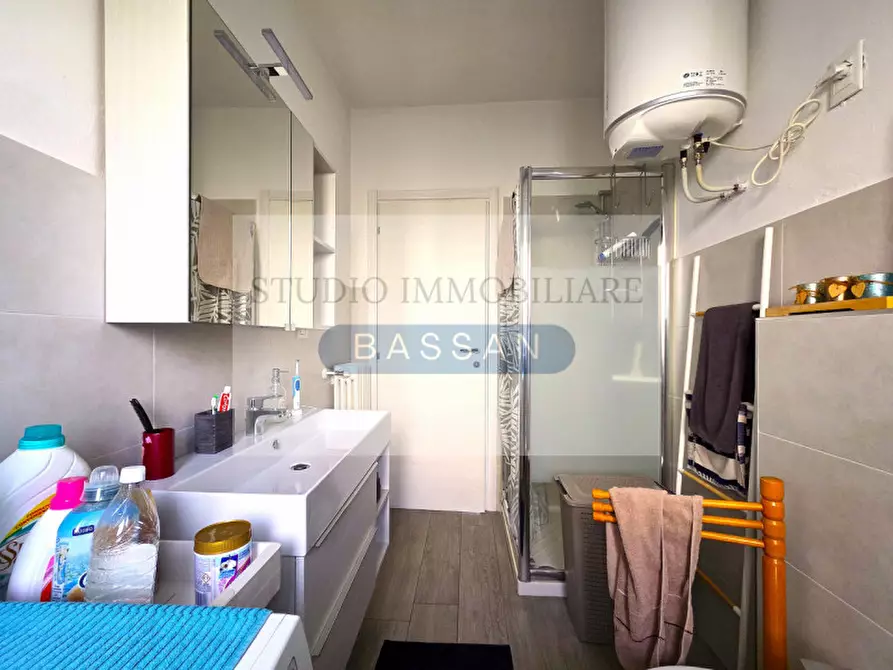 Immagine 15 di Appartamento in vendita  in Via Varesina 5 a Jerago Con Orago