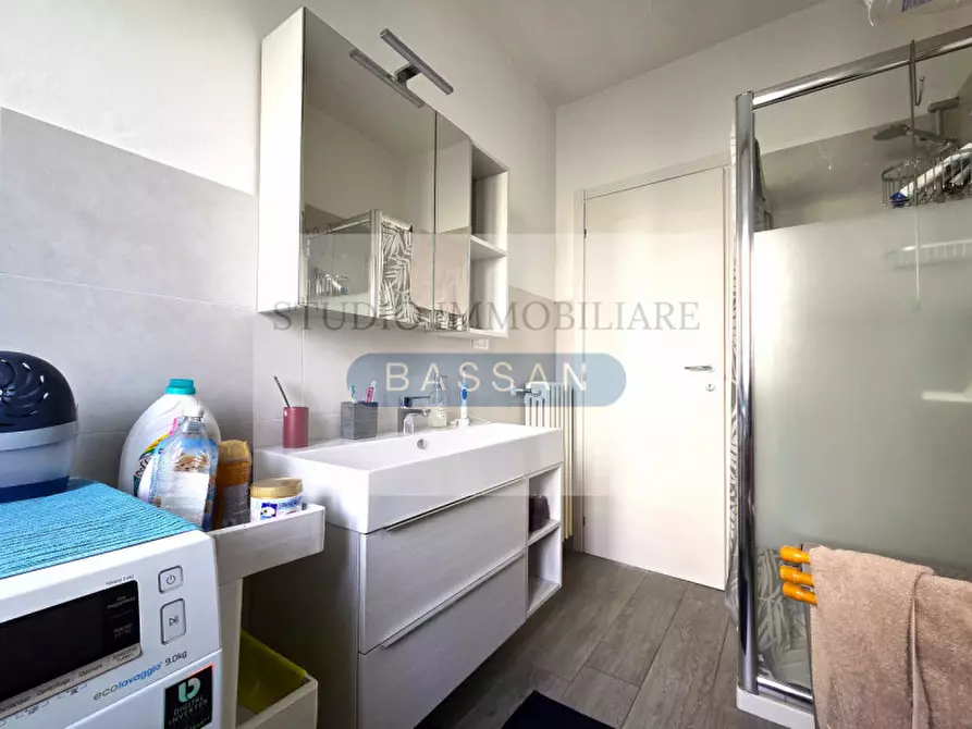 Immagine 16 di Appartamento in vendita  in Via Varesina 5 a Jerago Con Orago