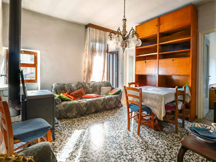 Immagine 9 di Casa indipendente in vendita  in Vicolo Ottavo 11 a Mergozzo