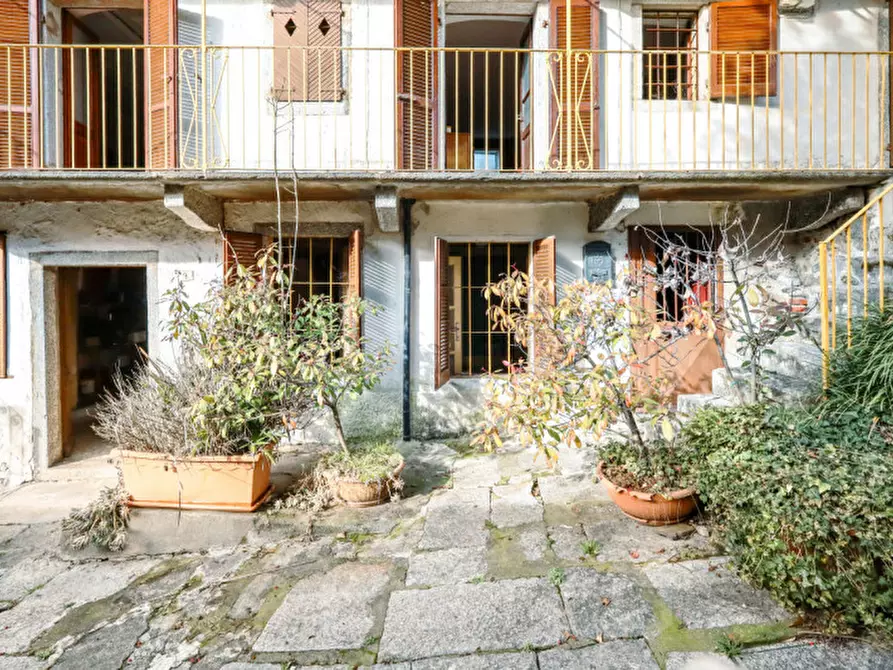 Immagine 26 di Casa indipendente in vendita  in Vicolo Ottavo 11 a Mergozzo