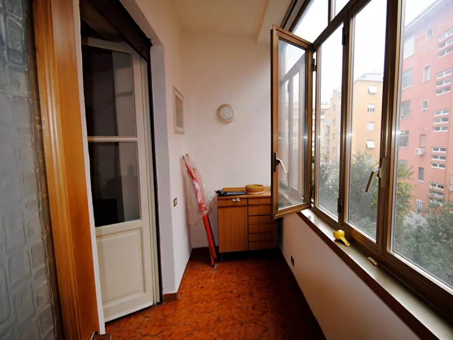 Immagine 5 di Appartamento in vendita  in Via Luigi Mancinelli a Roma