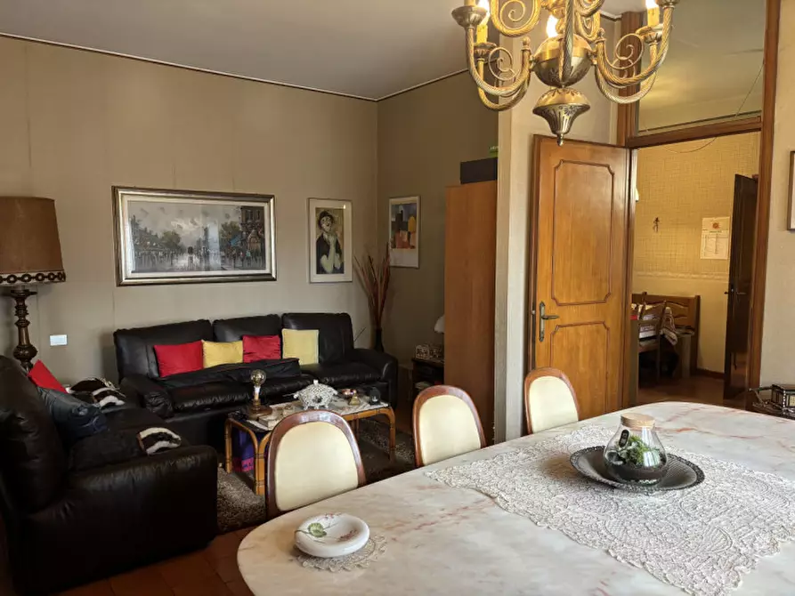 Immagine 19 di Casa indipendente in vendita  a Parabiago