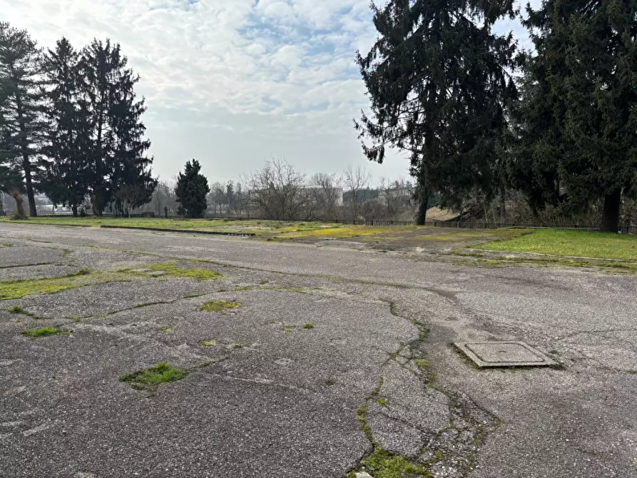 Immagine 31 di Casa indipendente in vendita  a Parabiago