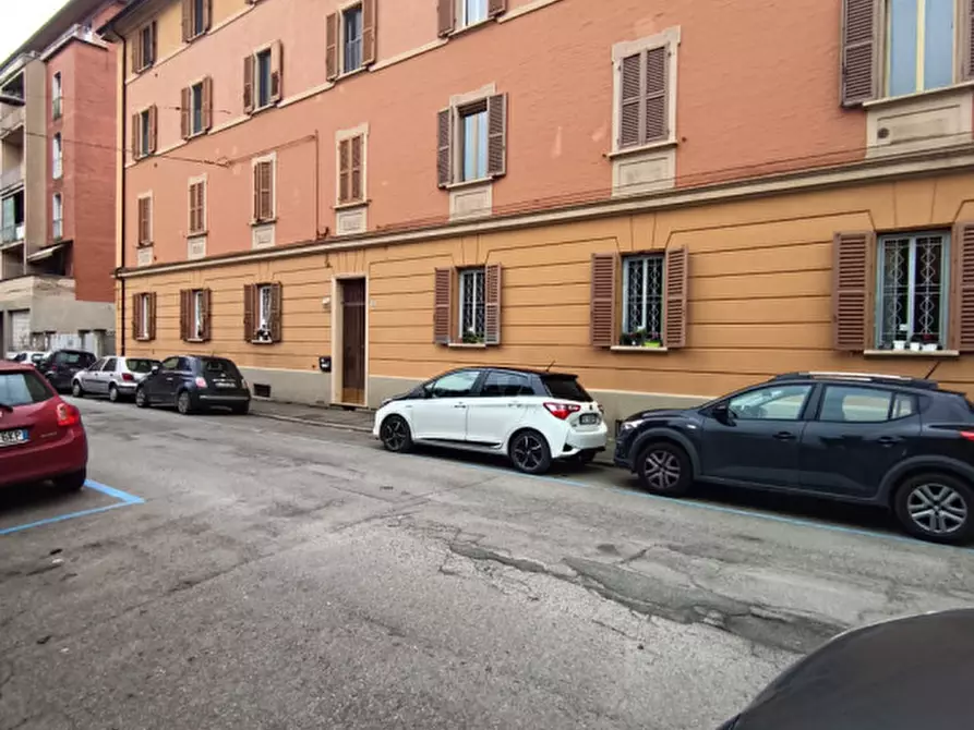Immagine 2 di Appartamento in vendita  in Via Giuseppe Crespi, 12 a Bologna