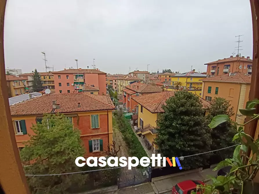 Immagine 36 di Appartamento in vendita  in Via Giuseppe Crespi, 12 a Bologna