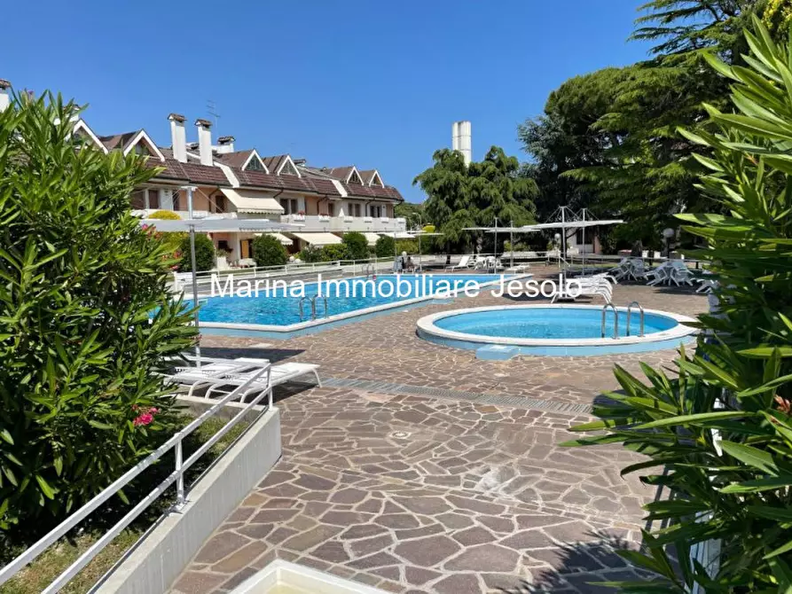 Immagine 2 di Appartamento in vendita  in Viale del Carabiniere a Jesolo