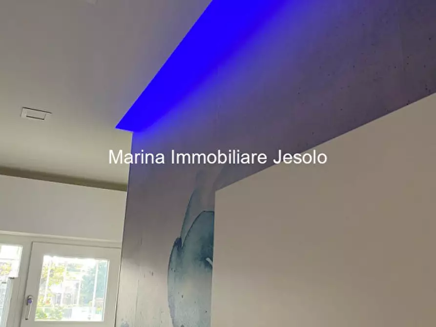Immagine 21 di Appartamento in vendita  in Viale del Carabiniere a Jesolo