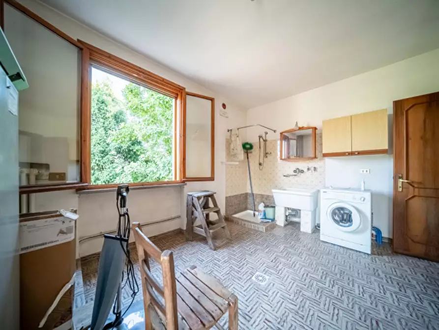 Immagine 3 di Casa indipendente in vendita  in Via Enrico Forlanini a Parma