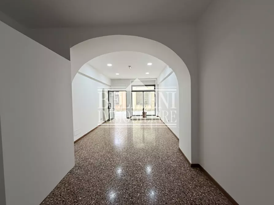 Immagine 2 di Negozio in affitto  in STRADELLA DEI NODARI a Vicenza