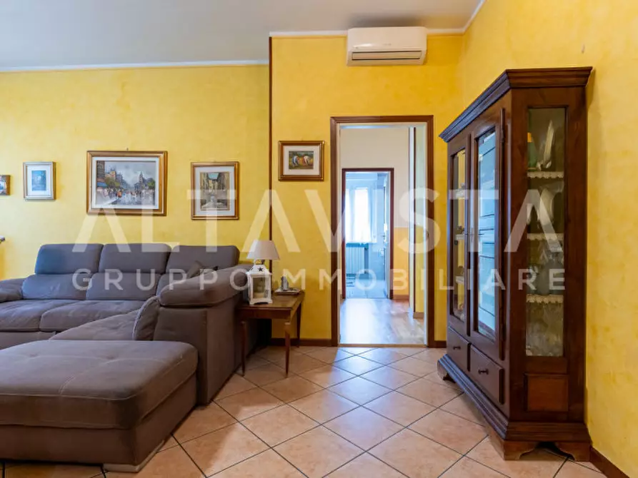 Immagine 4 di Appartamento in vendita  in Via Carlo Goldoni a Brescia