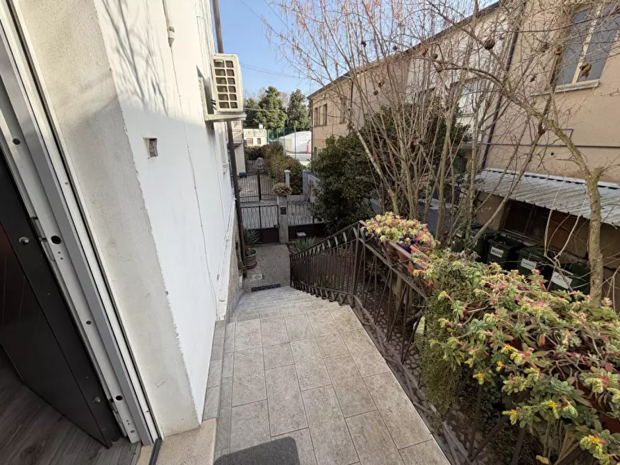 Immagine 5 di Casa bifamiliare in vendita  in Via Fosse Ardeatine a Battaglia Terme