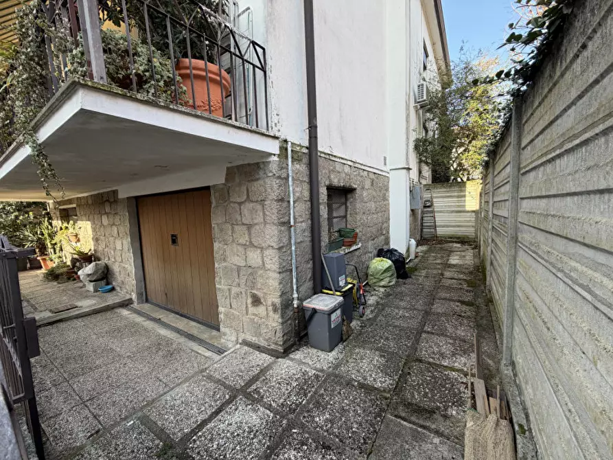 Immagine 10 di Casa bifamiliare in vendita  in Via Fosse Ardeatine a Battaglia Terme