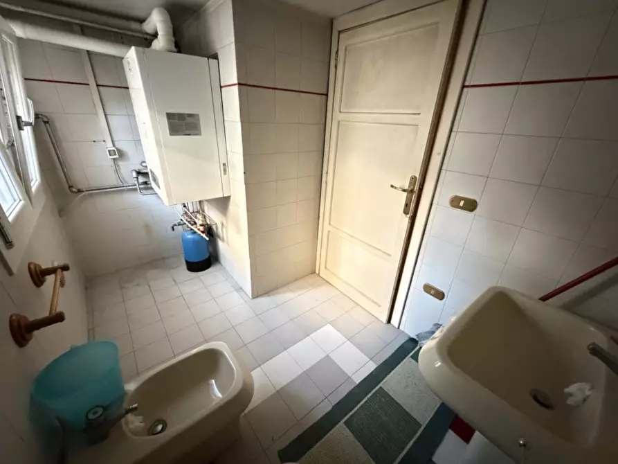 Immagine 45 di Casa bifamiliare in vendita  in Via Fosse Ardeatine a Battaglia Terme