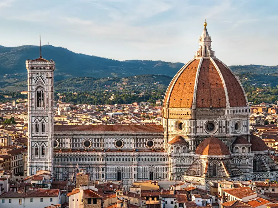 Immagine 1 di Attività commerciale in vendita  in PIAZZA DEL DUOMO a Firenze