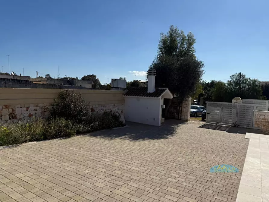 Immagine 12 di Villa in vendita  in Contrada Parpullo a Villa Castelli