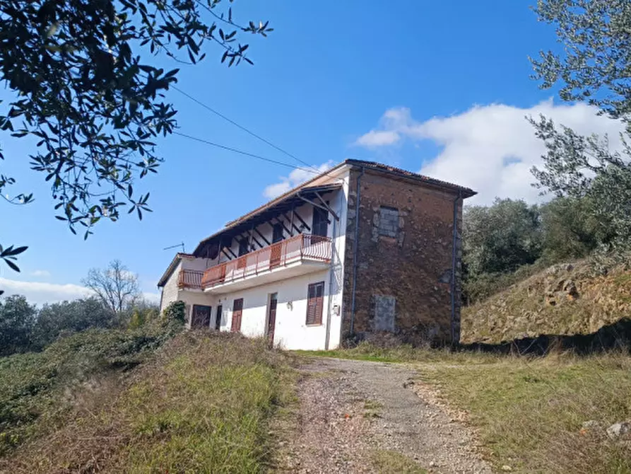 Immagine 1 di Casa indipendente in vendita  in VIA CIPPILLO - CHIESA NUOVA, 3 a Sora