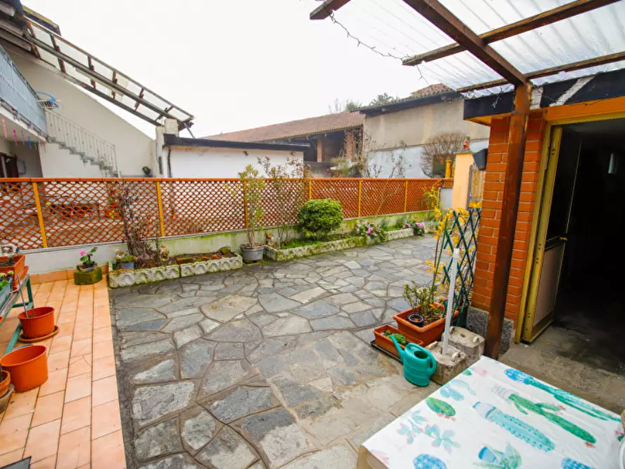 Immagine 5 di Casa indipendente in vendita  in via roveglia ruffini 25 a Leini