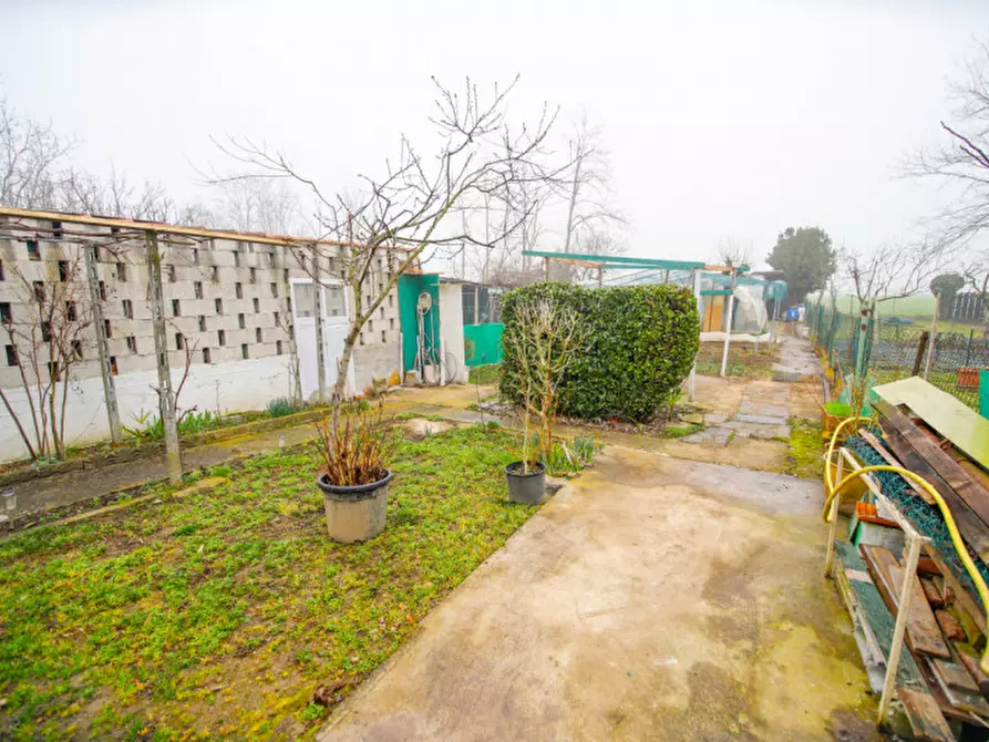 Immagine 11 di Casa indipendente in vendita  in via roveglia ruffini 25 a Leini