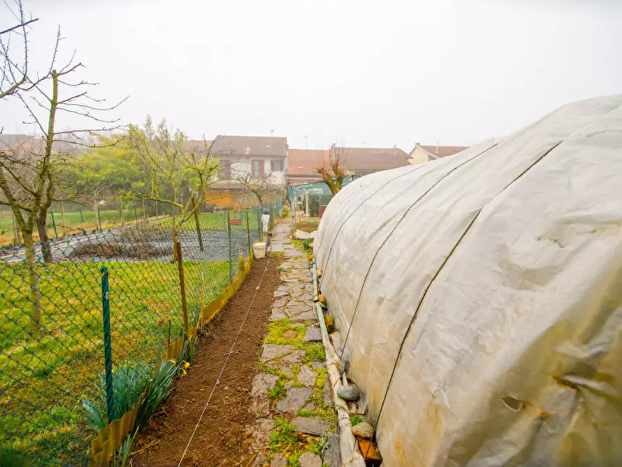 Immagine 12 di Casa indipendente in vendita  in via roveglia ruffini 25 a Leini